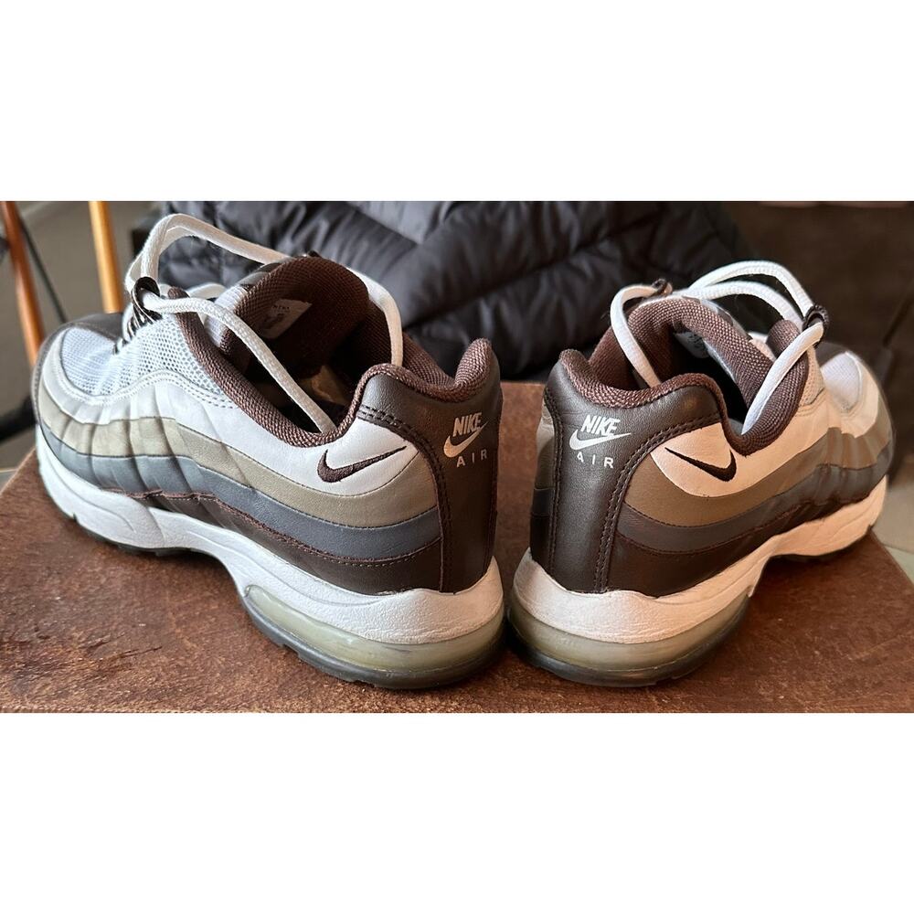 Nike Women's Air Max '95 OG sneaker - Picture 8 of 11